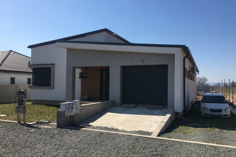 Referencie / RD Dvorníky 04 - foto Referencie / RD Dvorníky 04 - foto