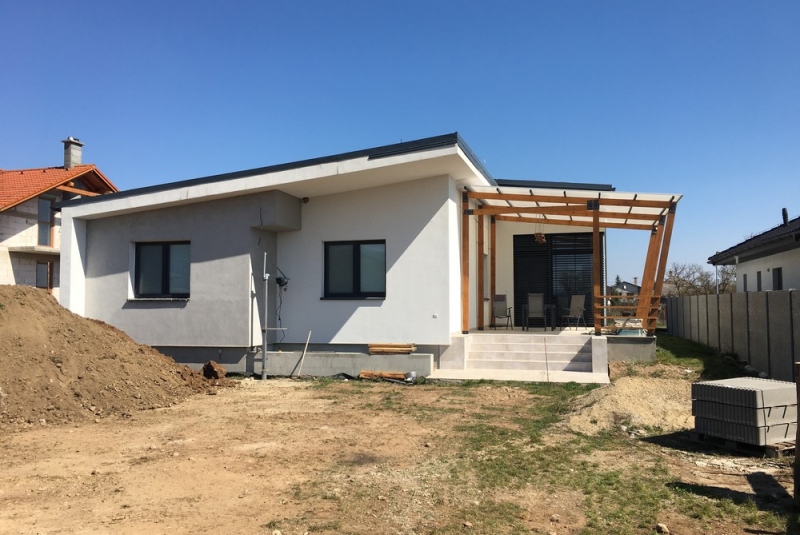 Referencie / RD Dvorníky 04 - foto Referencie / RD Dvorníky 04 - foto