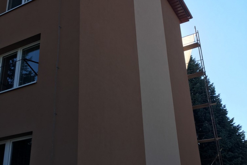 Referencie 2 / ​Bytový dom Rožňava 2016 - foto