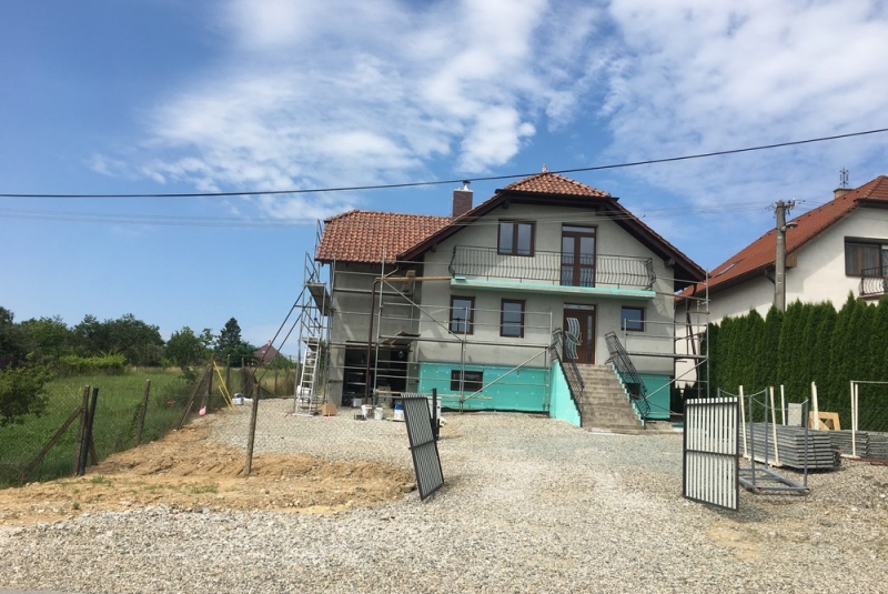 Referencie 2 / ​Zateplenie domu Mokrance - foto