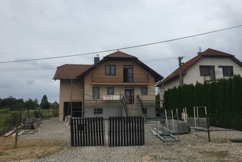 Referencie 2 / ​Zateplenie domu Mokrance - foto